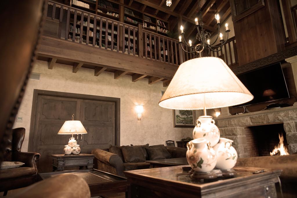 فيلا La Casona Del Tormes Almenara de Tormes المظهر الخارجي الصورة
