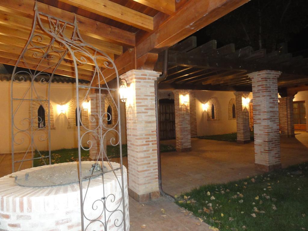 فيلا La Casona Del Tormes Almenara de Tormes المظهر الخارجي الصورة