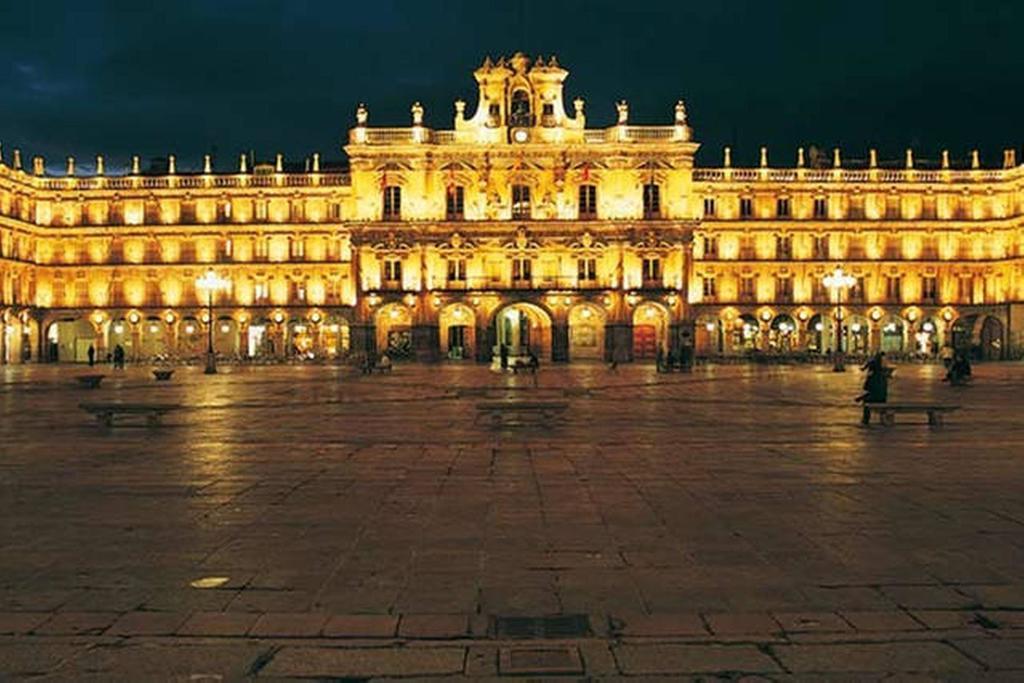 فيلا La Casona Del Tormes Almenara de Tormes المظهر الخارجي الصورة